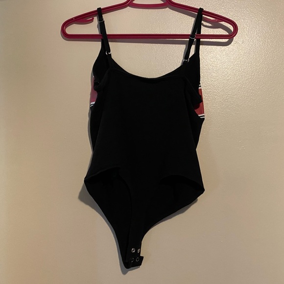 GUESS SNAP CLOSURE BODYSUIT - Picture 3 of 14